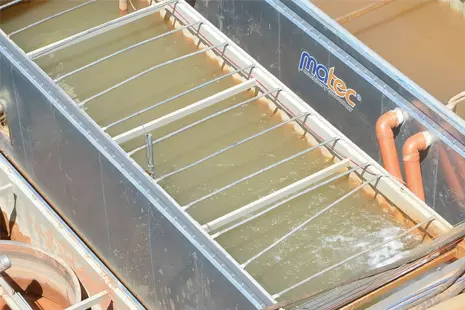 用于回收Cube - Matec工业移动工厂清洁水的容器