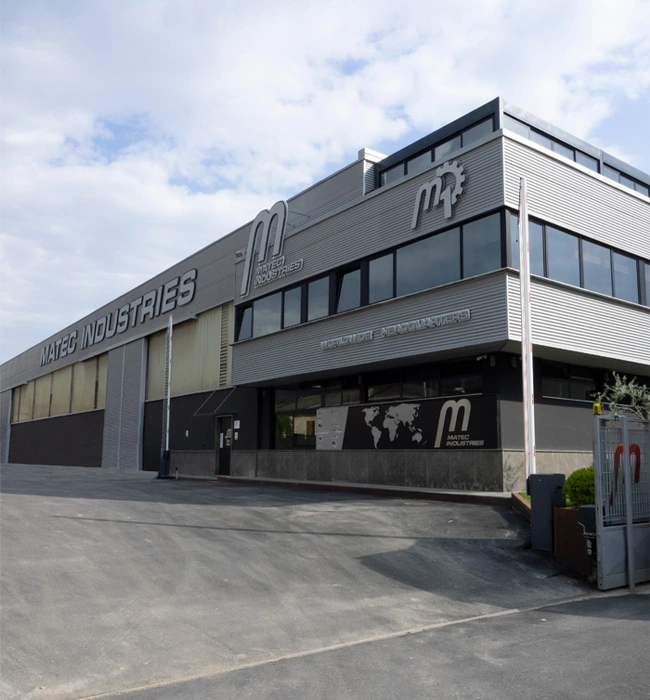 Immagine verticale dall'esterno della sede principale Matec - Matec Industries